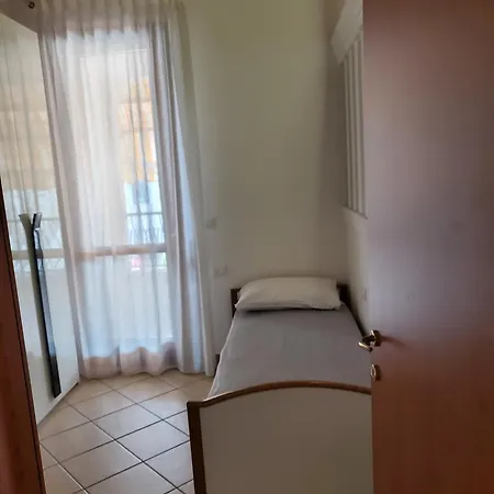 Nyaraló Imola *